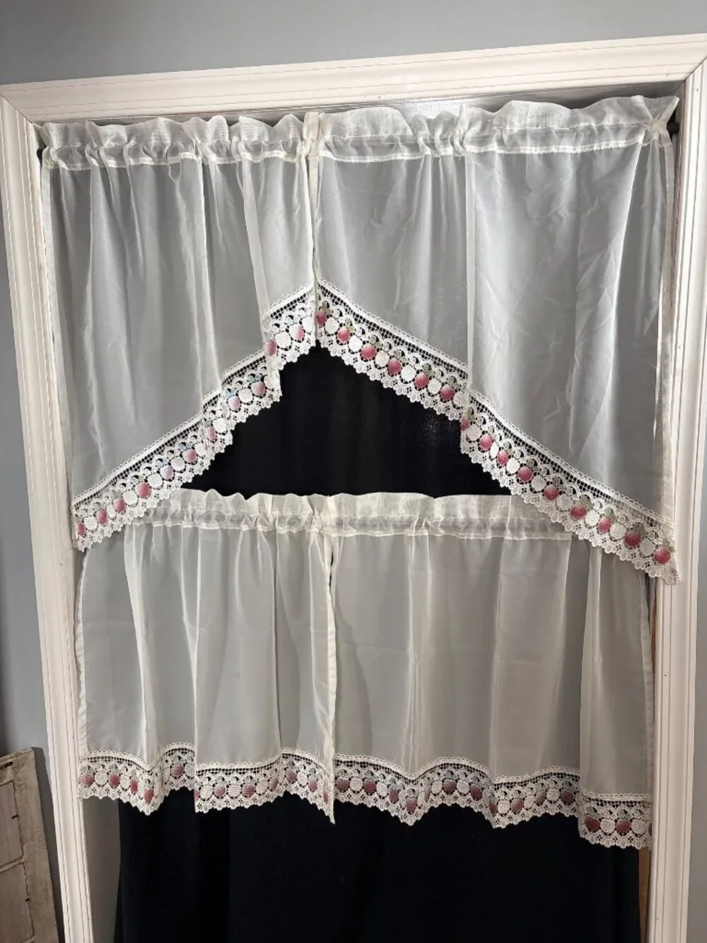 Cream Apple Kitchen Curtains Swag & Tier Set 60